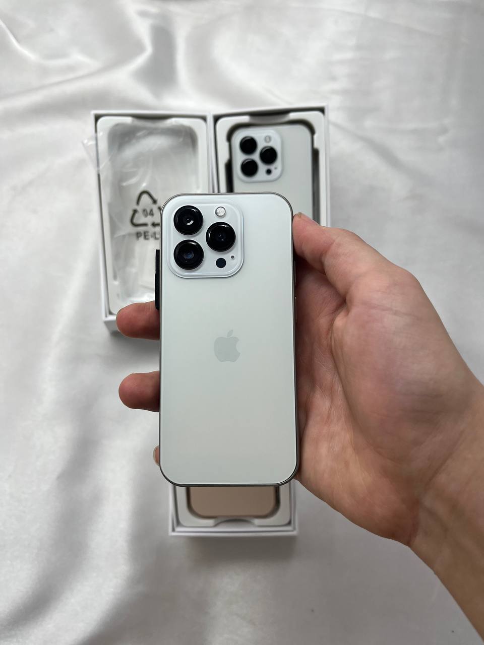 گوشی 16 Pro Max مینی